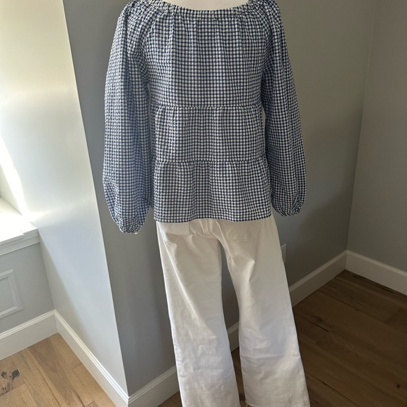 Old Navy Ruffled Top - Picture 3 of 8